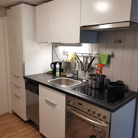 With Shared Kitchen And Bathroom Nr 2 *