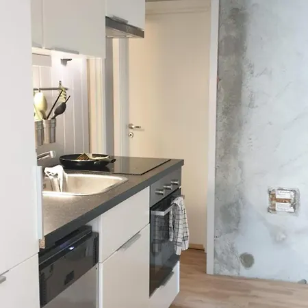 ホームステイ With Shared Kitchen And Bathroom Nr 2 *